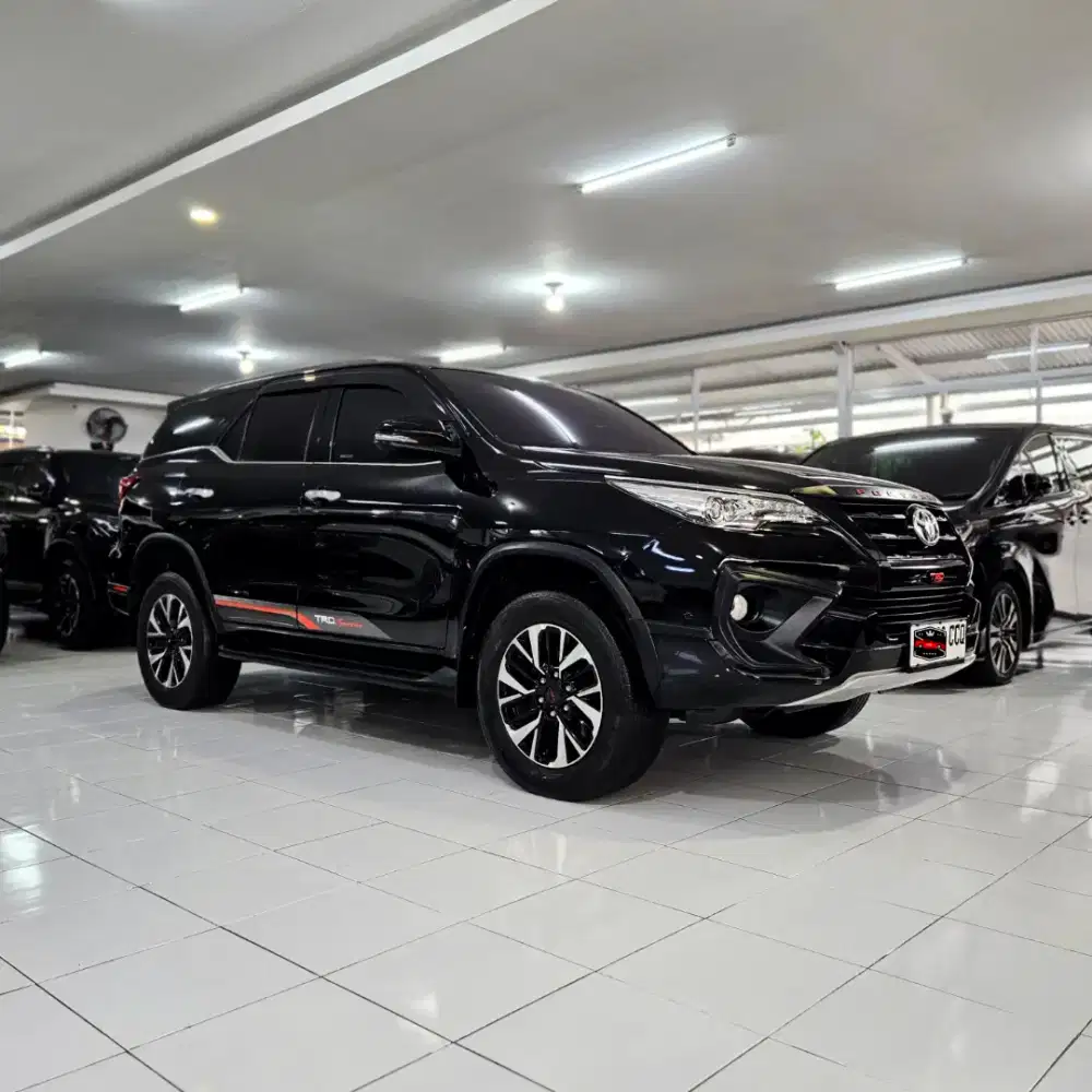 [2018] Fortuner VRZ TRD Sportivo 2.4 diesel at 2018 asli 2019 bkn 2020