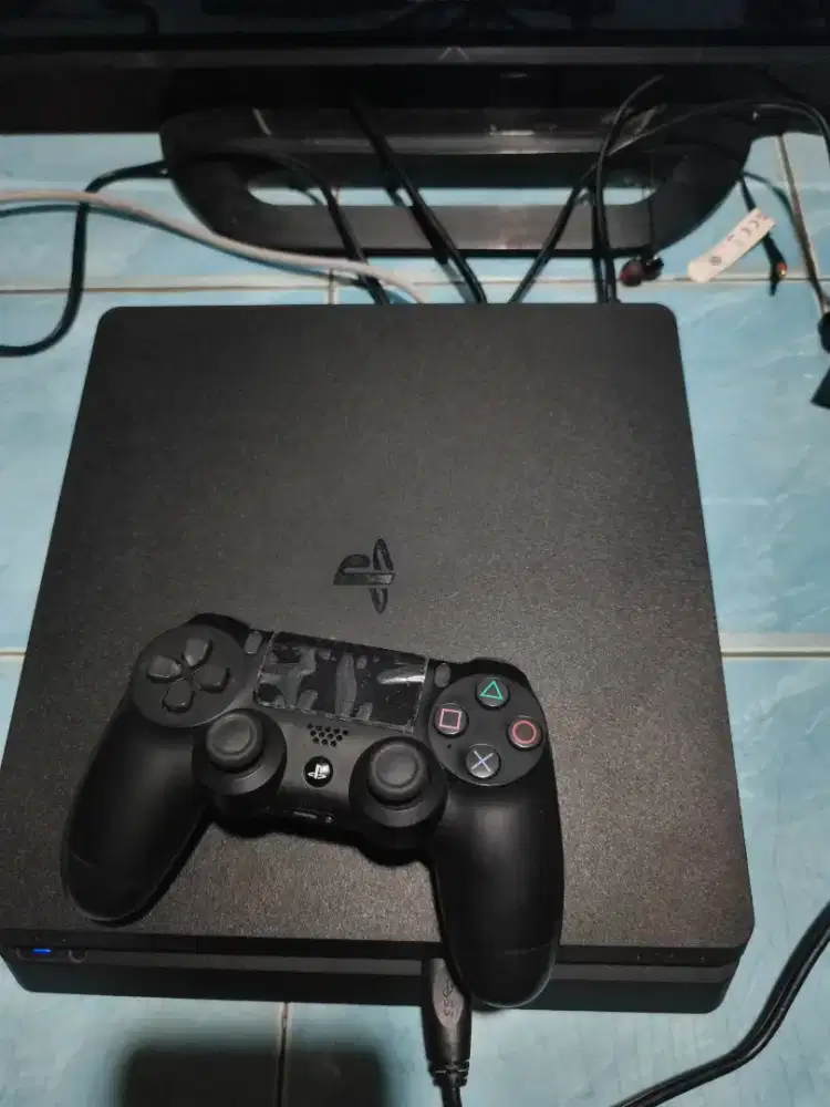 Ps 4 slim original