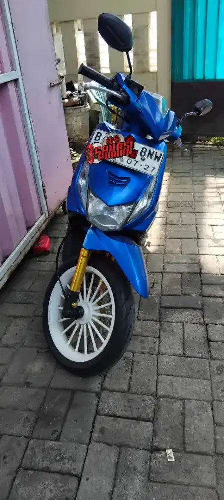BEAT KARBU 2012 BIRU PUTIH