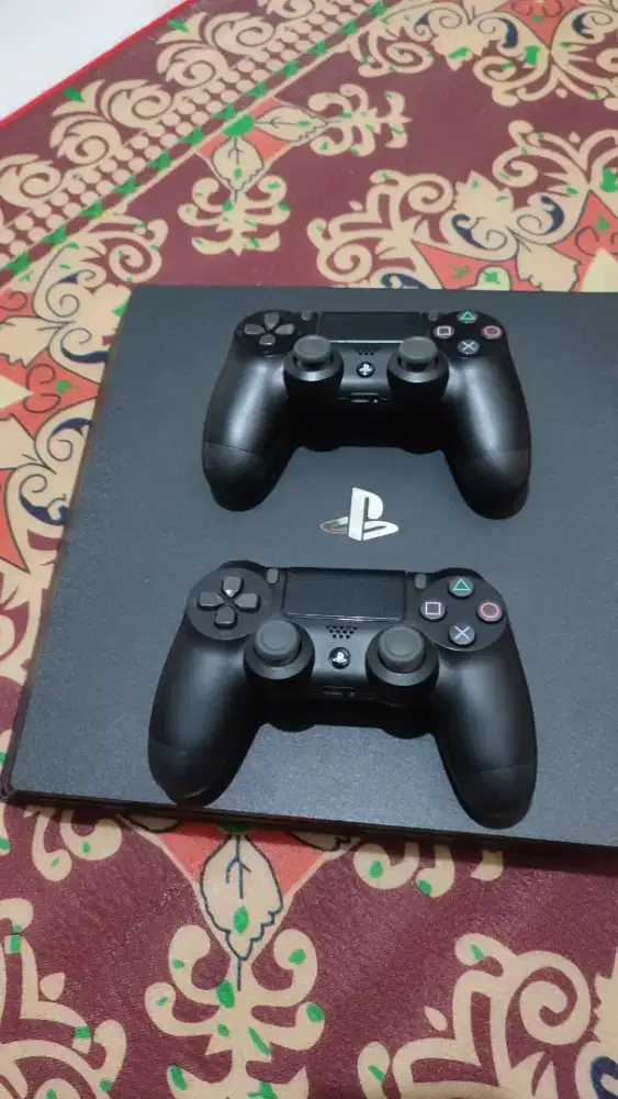 PS4 Pro Stik 2 Seperti Baru