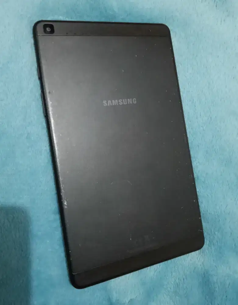 Samsung Tab A8 Ram 2/32 Gb, bisa kartu sim + wifi