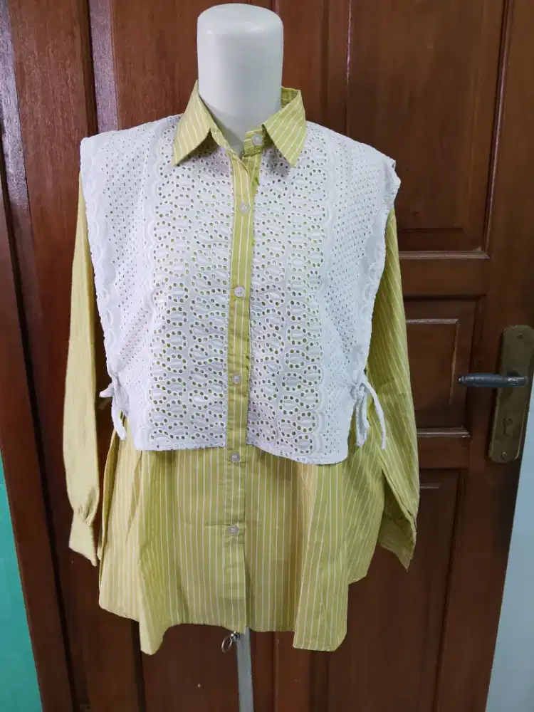 Blouse stripe wanita