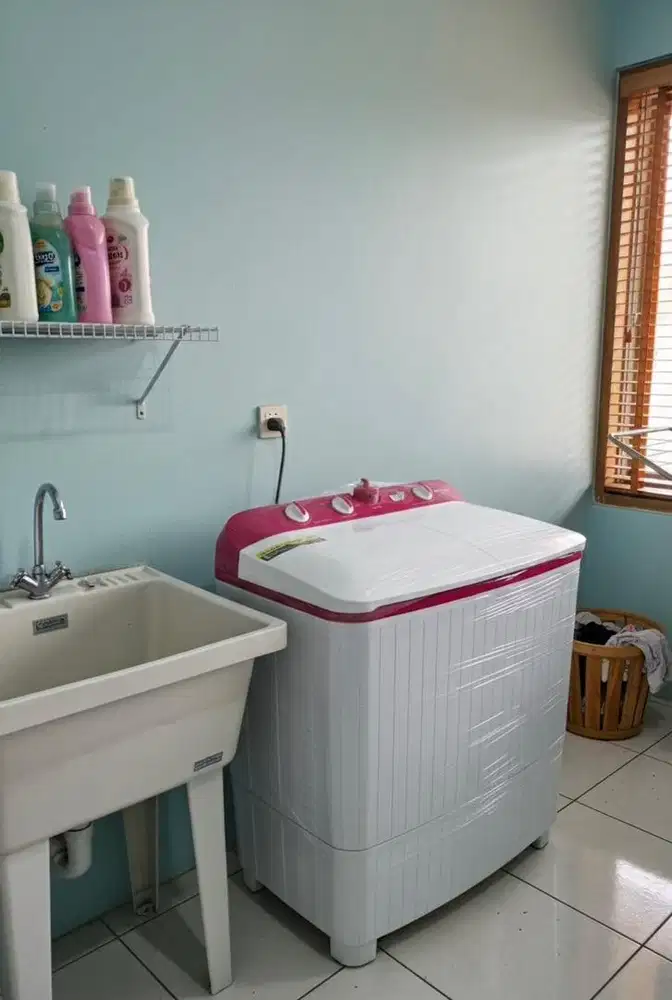 Mesin cuci polytron murah