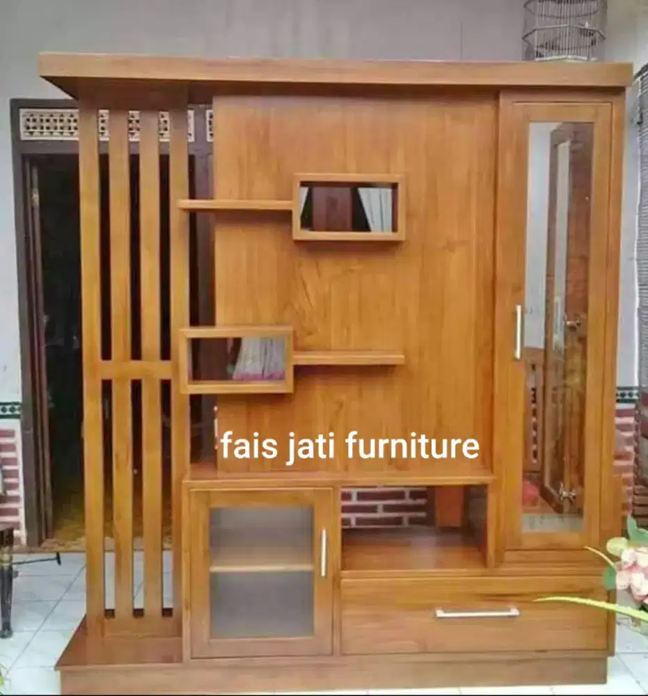 Partisi sekat ruangan minimalis