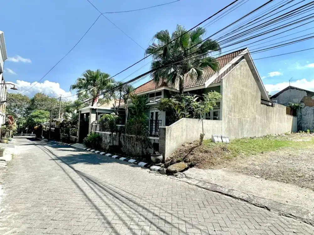 DIJUAL RUMAH SIGURA-GURA HANYA 500 METER DARI KAMPUS UIN KOTA MALANG