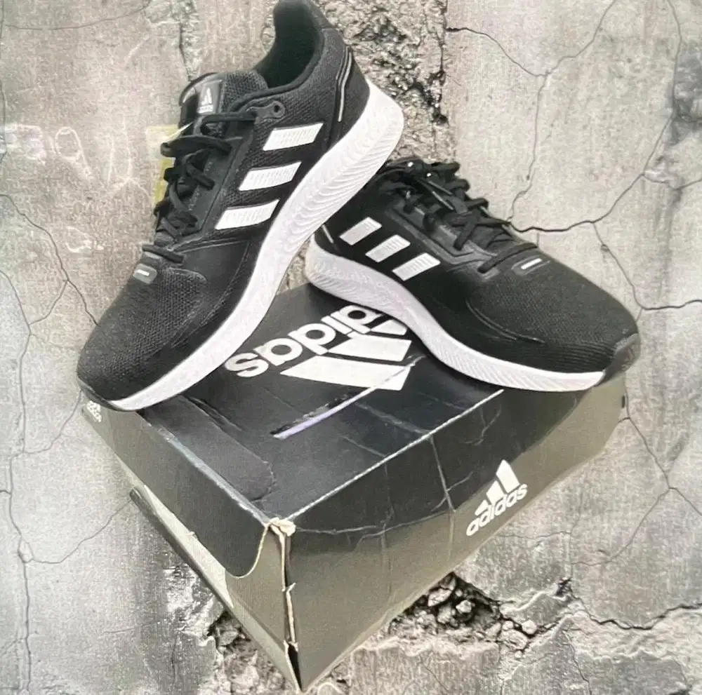 Sepatu Adidas RUNFALCON 2.0 FY5943