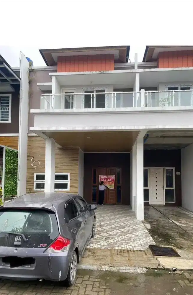 Dijual cepat Villa  Givency One tanpa perantara