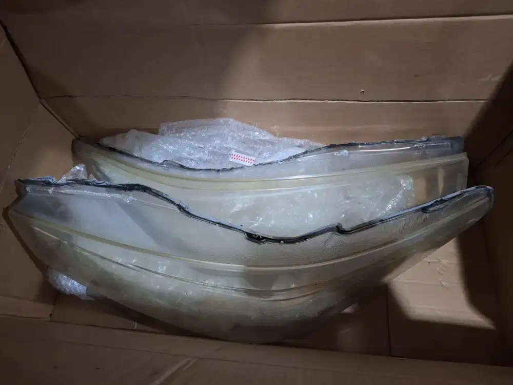 Kaca Mika headlamp Innova reborn 2016-2019