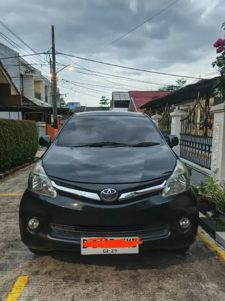 Mobil Avanza 2013