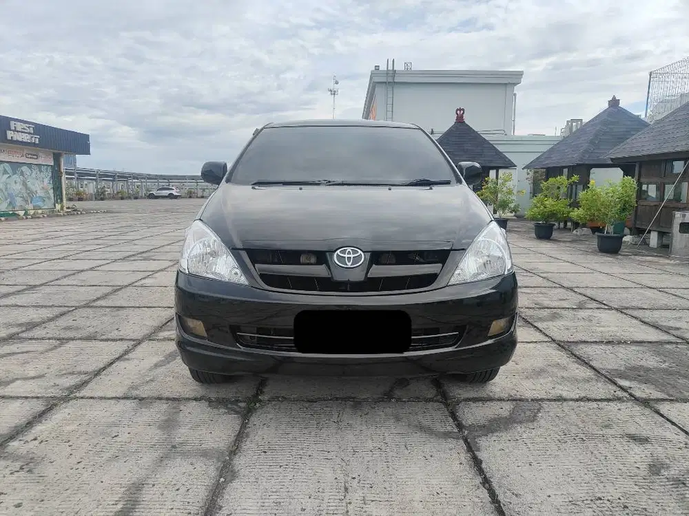 Toyota Kijang Innova G Bensin 2005 MT