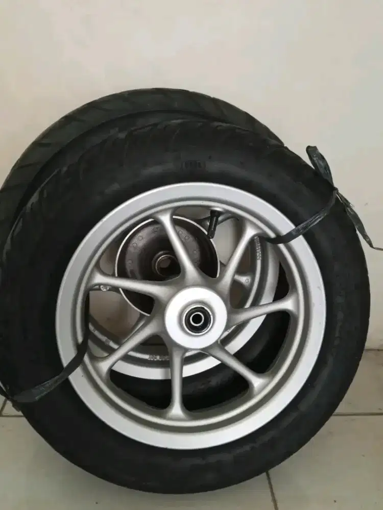 Pelek Ori Scoopy R12 Sudah PNP Beat Scoopy lama vario 110 specy
