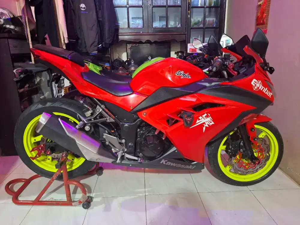DIJUAL CEPAT MOTOR KAWASAKI NINJA 250 FI BU