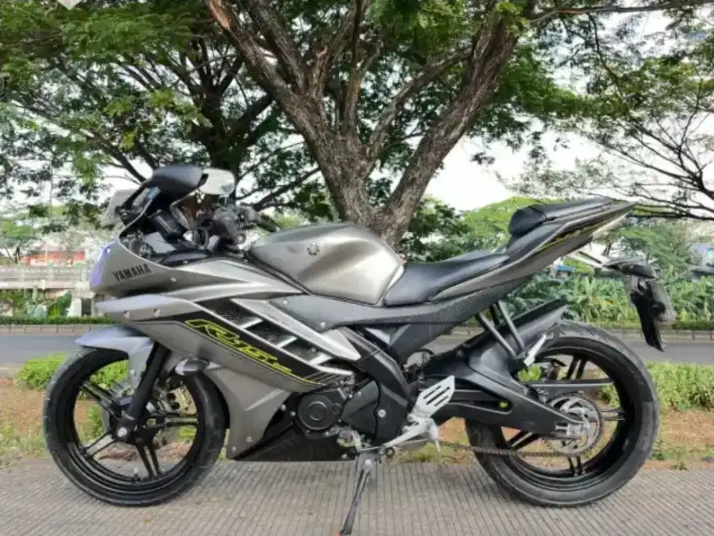 Yamaha R15 V2 Grey Mulus Terawat Like New