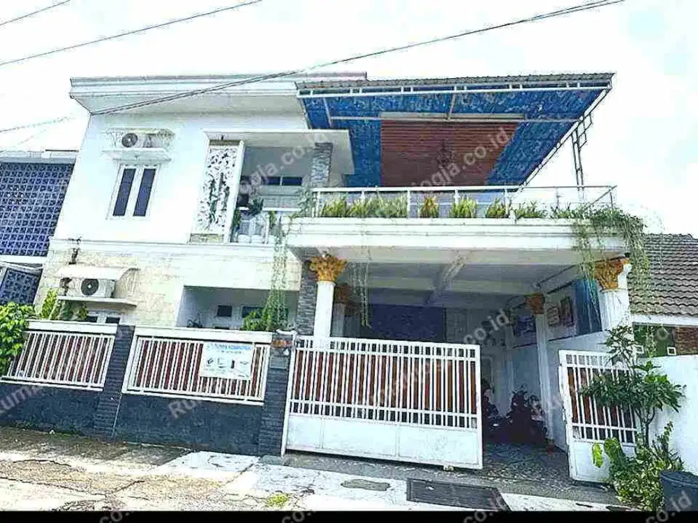 rumah 2 lantai jalan palagan dekat swalayan Progo dan hotel hyatt