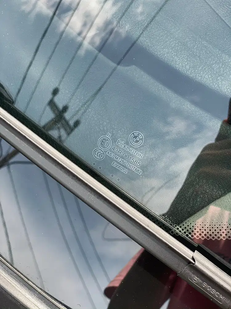 BMW 318i 2002 Bensin