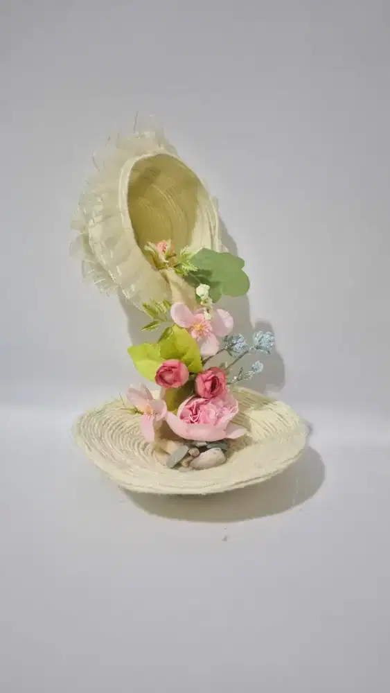 Hiasan bunga untuk meja