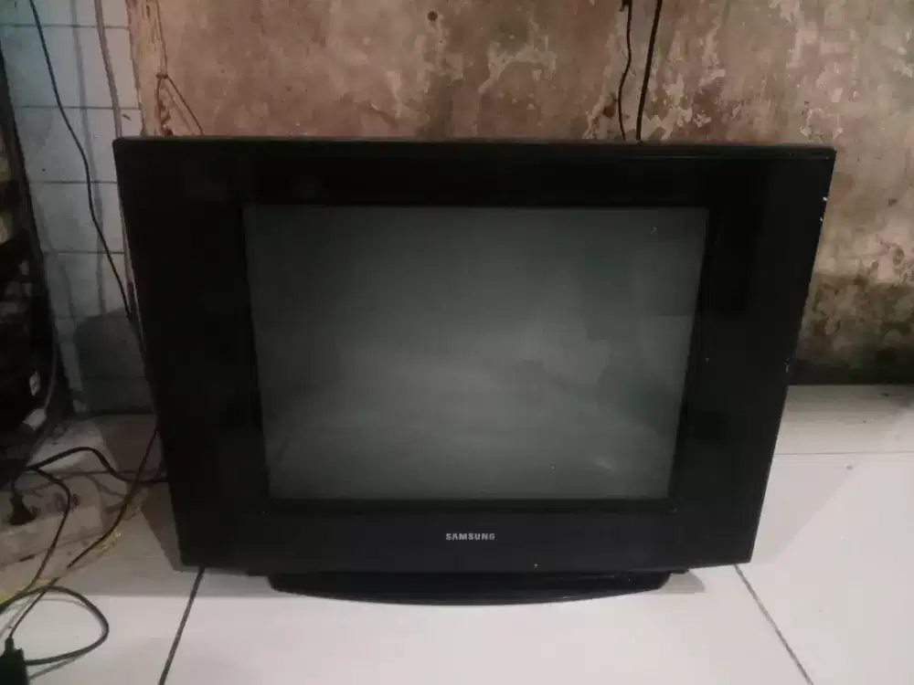 Tv tabung 21in merk samsung normal