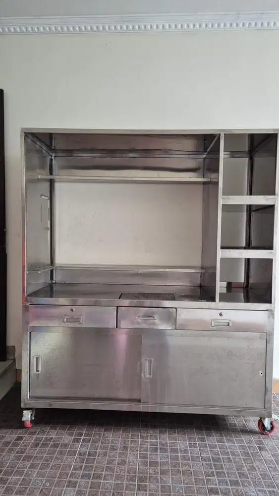 DIJUAL CEPAT ETALASE FULL STAINLESS UNTUK USAHA