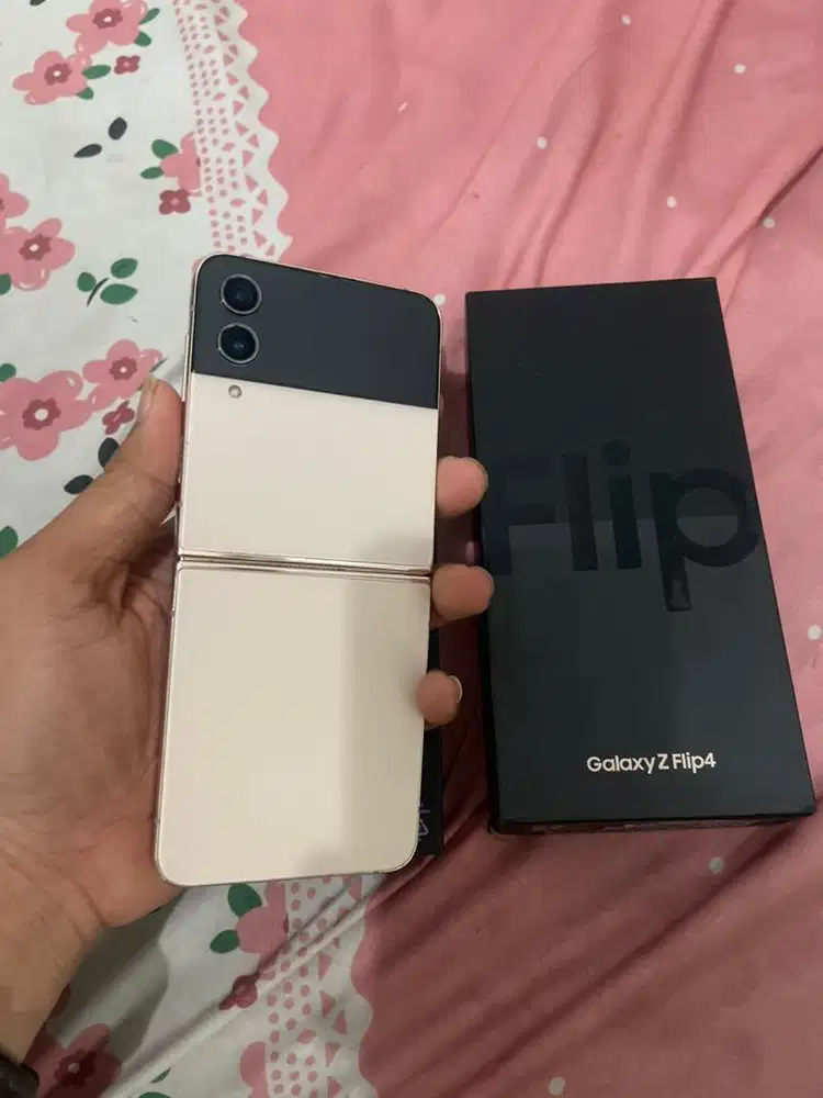 Samsung Z Flip 4 5G ram 8/256 Gb Murah