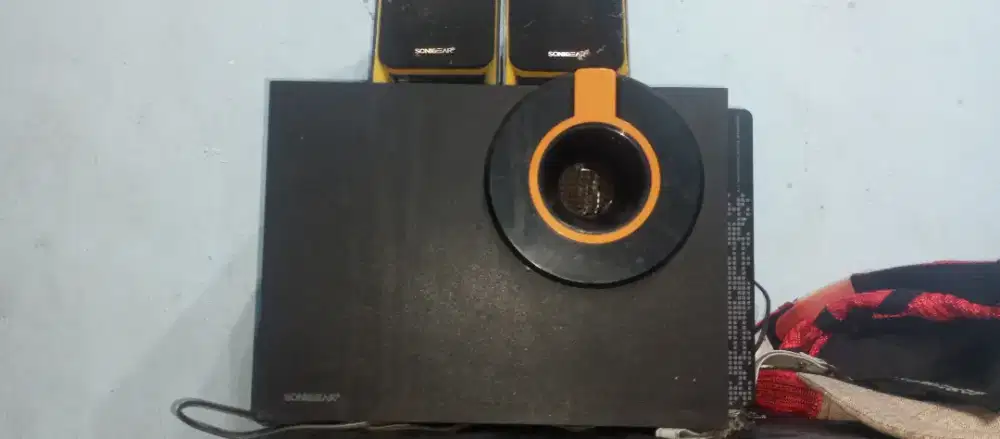 Speker aktip merek sonicgear