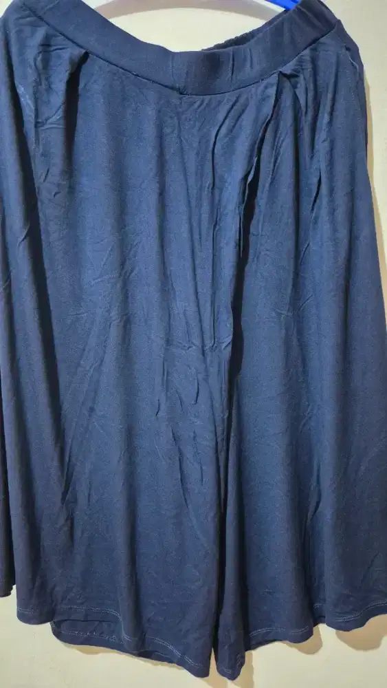 Celana kulot biru meltrick L