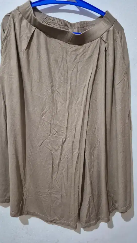 Crlana kulot coklat Meltrick L