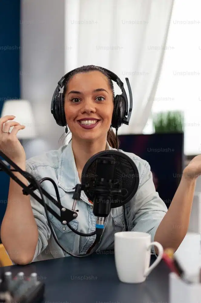 Content creator talent WANITA / admin / live / Capcut / sekretaria