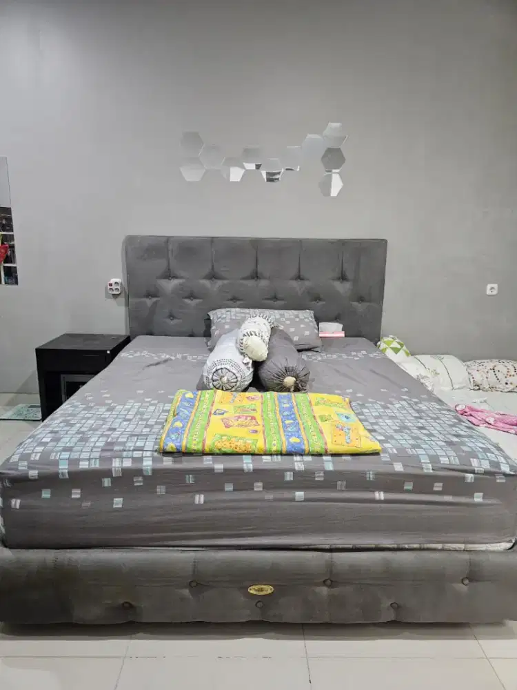 Dijual kasur 1 set seperti foto