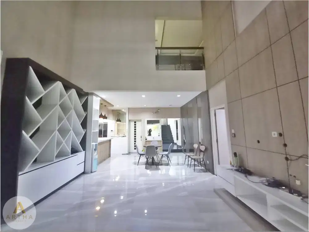 rumah di cijaura sayap buahbatu dekat ke soekarno hatta