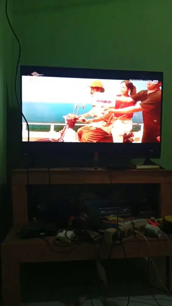 Jual tv 43 in merek Sharp