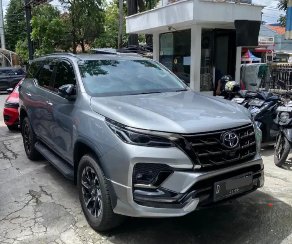 Fortuner VRZ 2.4 Diesel GR AT 2021