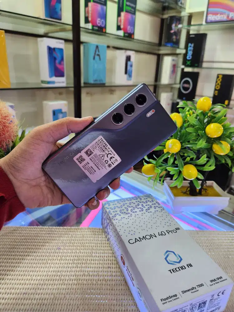 Tecno Camon 40 Pro 5G Ram (8+8) 16Gb/ 256GB Fullset Pemakaian 3 Minggu