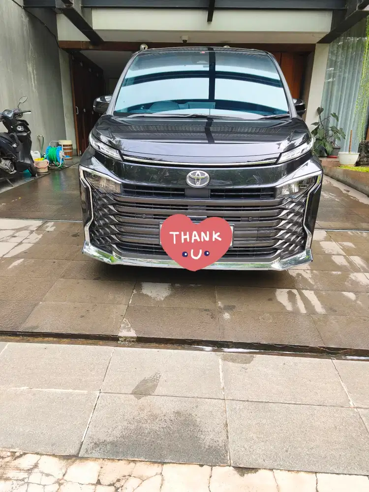 Toyota Voxy 2022 Bensin