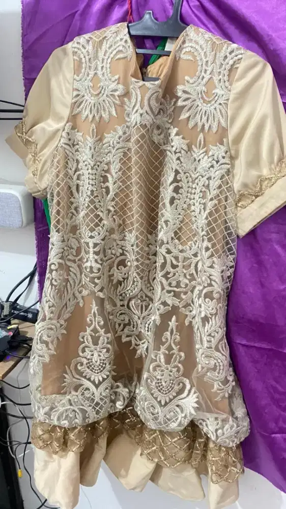 OBRAL GAUN PESTA MULUS, KUALITAS, SERATUS UNTUK SEMUA, SBY TIMUR