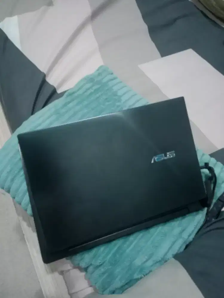 Asus ZenBook 13 OLED