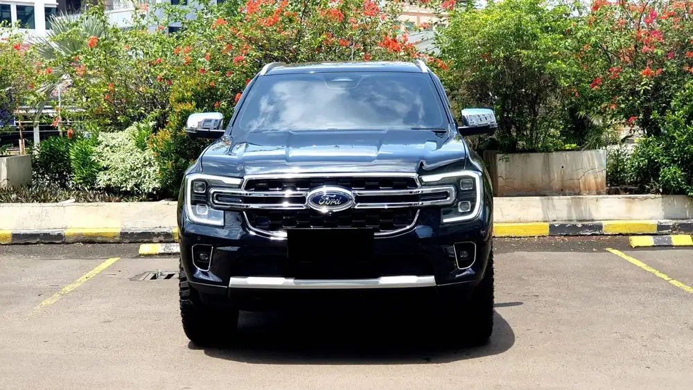 Ford Everest Titanium 2.0 Turbo AWD 4x4 Facelift Diesel 2024 Like New