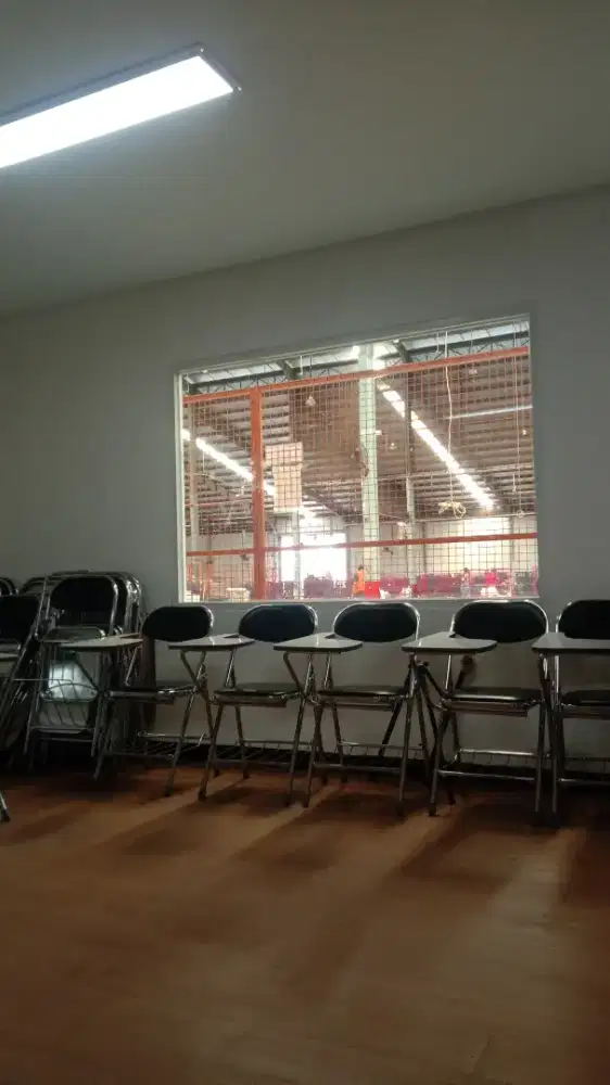 Cari Driver Mobil Logistick