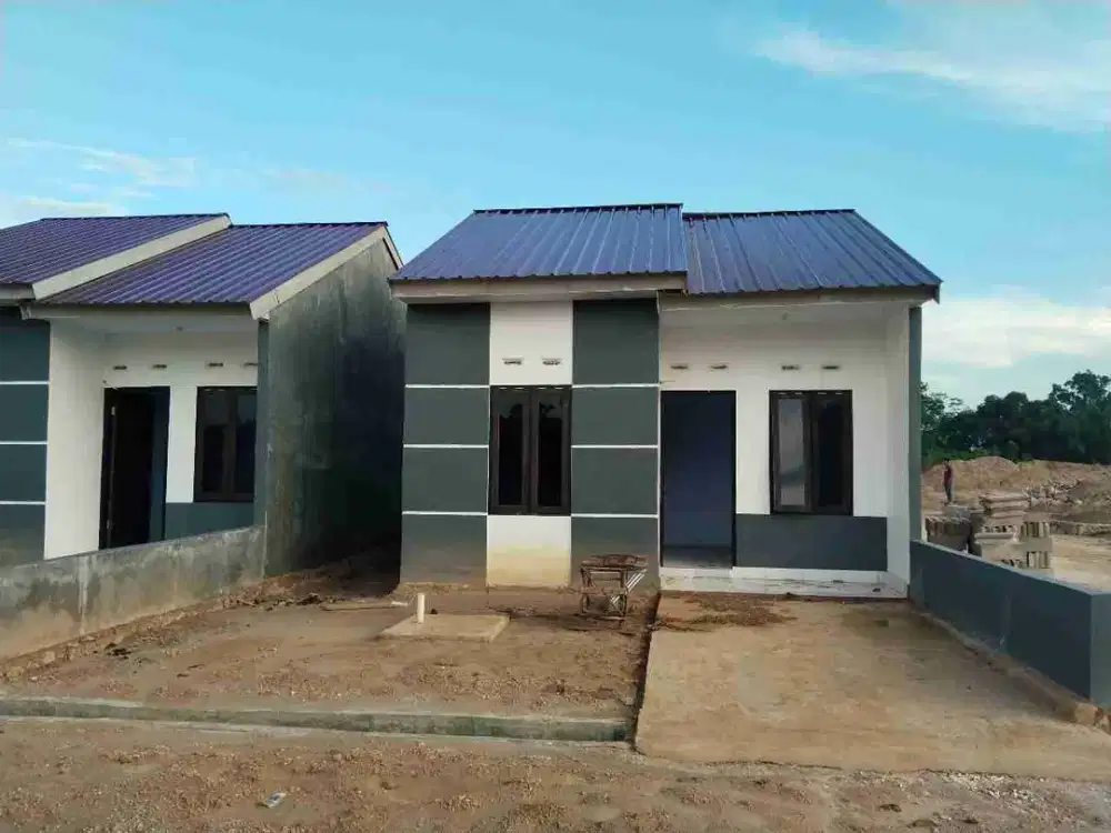 Rumah depan RS Hermina Kendari