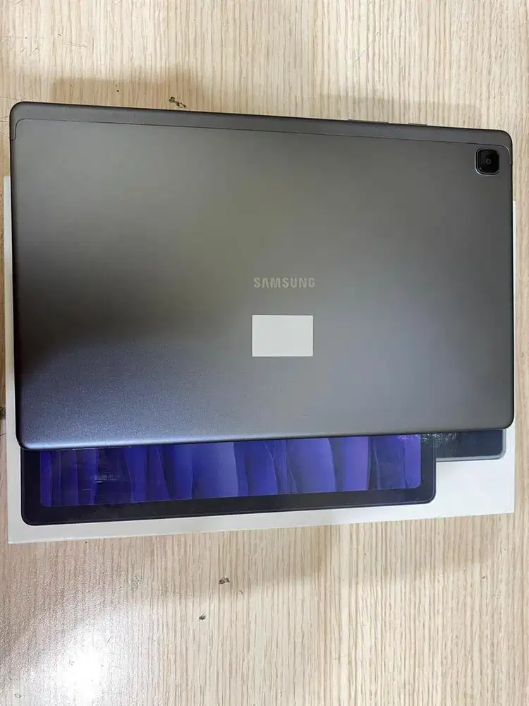 samsung tab a7 10inchi ram 3/32gb celluler