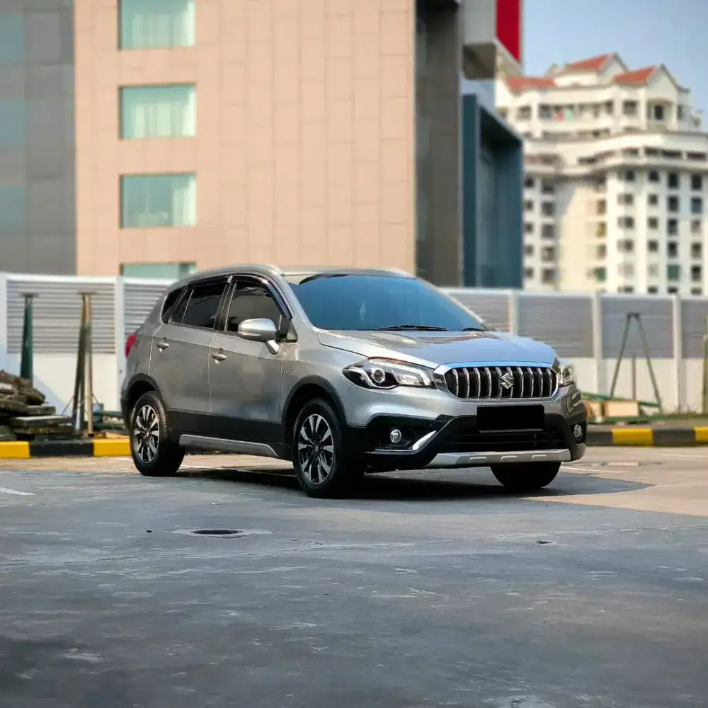 ‼️DP 10 JT‼️SUZUKI SX4-CROSS 1.5L AT, MOBIL LOW KM & TERAWAT.