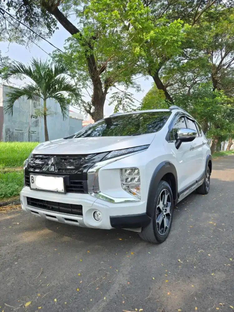 CASH MITSUBISHI XPANDER CROSS 1.5 CVT 2022 PUTIH