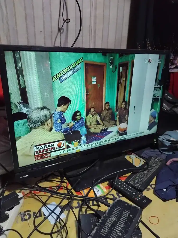 Jual tv toshiba 32 in remot