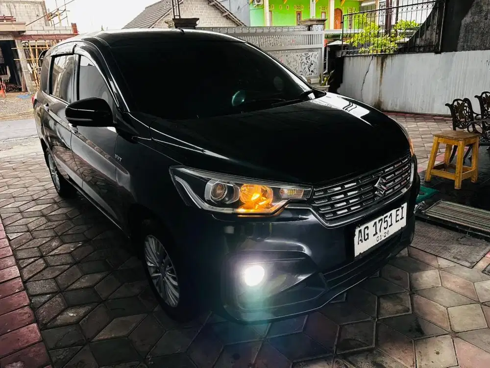 Ertiga GX matic 2019 hitam metic automatic