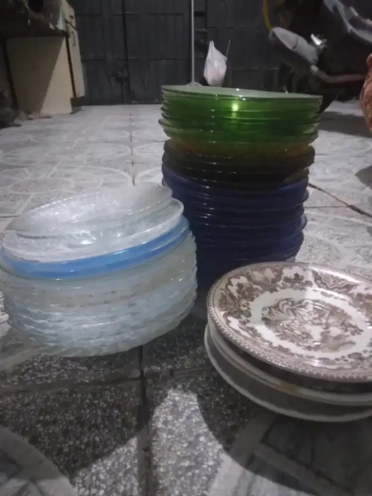 Dijual piring dan mangkok