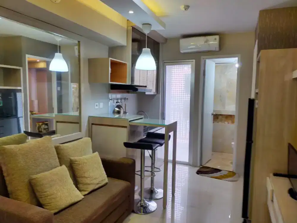 DISEWAKAN 2BEDROOM FURNISH BASSURA CITY LANTAI RENDAH SIAP HUNI