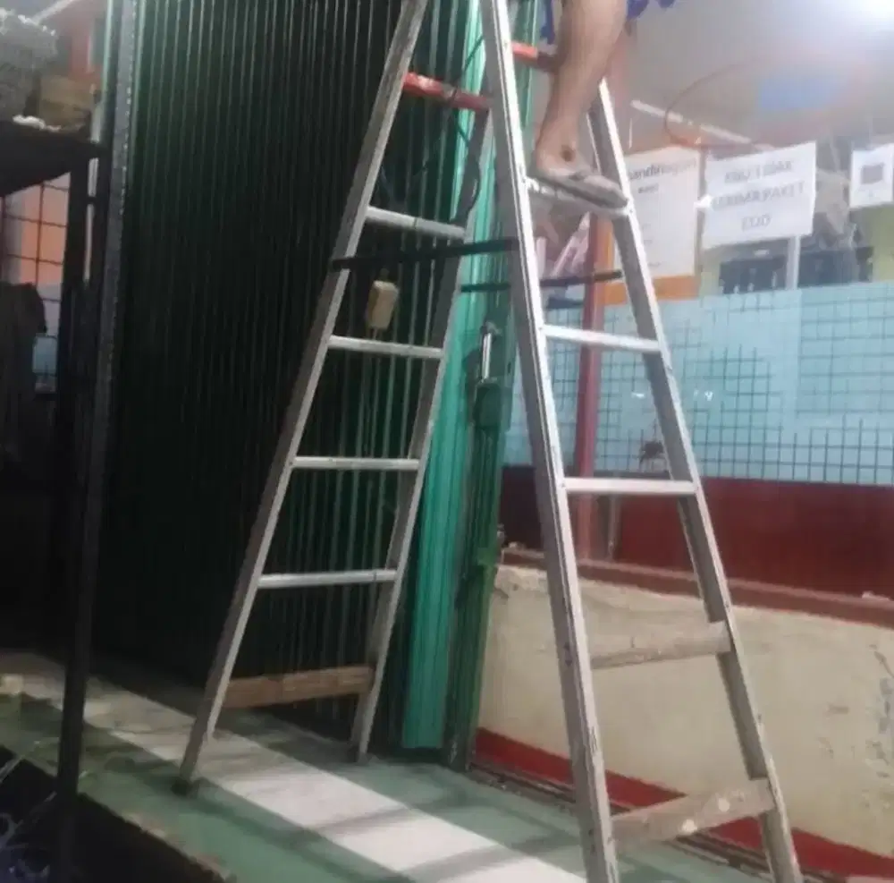 Service rolling door cilandak