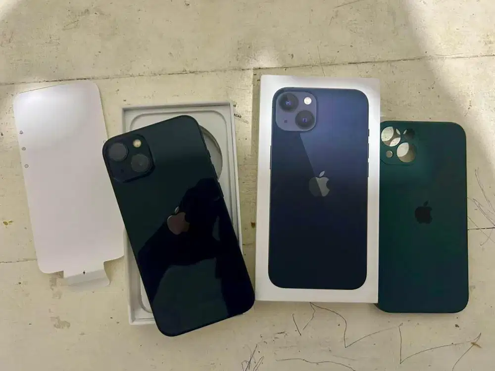 IPHONE 13 IBOX MIDNIGHT 128 GB BATERAI HEALTH 79% IBOX