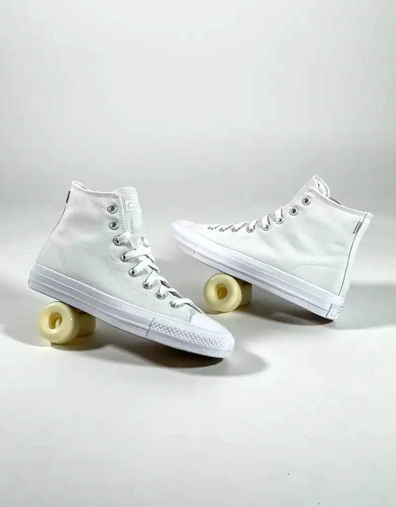 Sepatu Converse Chuck Taylor All Star High Top Leather