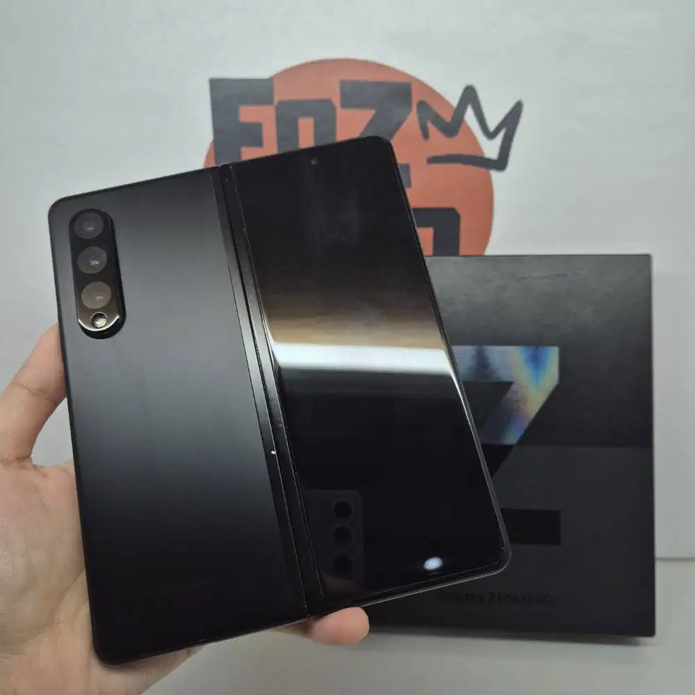 Samsung Z Fold 3 12/512GB Black Fullset No Minus Mulus Like NEW