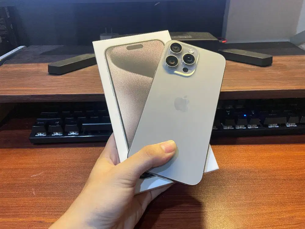 IPHONE 15 PRO MAX NATURAL 256 GB RESMI IBOX SECOND